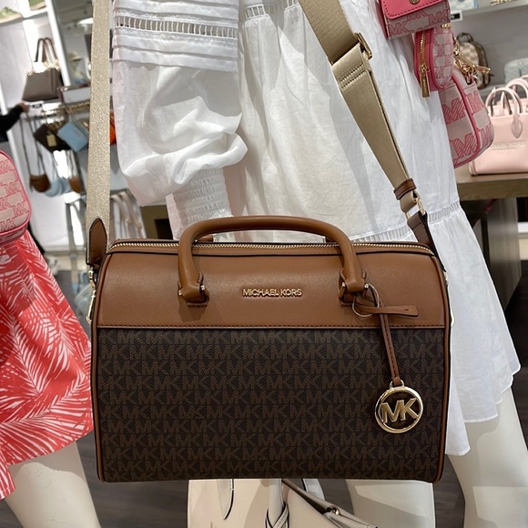 Michael Kors med Duffel Travel - Leather/Coated
35S2GTFU2B
BROWN
MD DUFFLE NWT - Picture 6 of 16